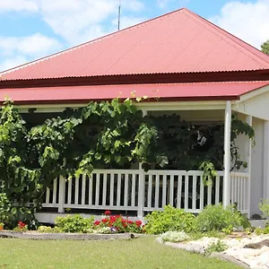  Guest house Glenlyon Dam & Australia