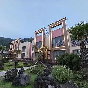 빨간궁전 , 제주 대한민국