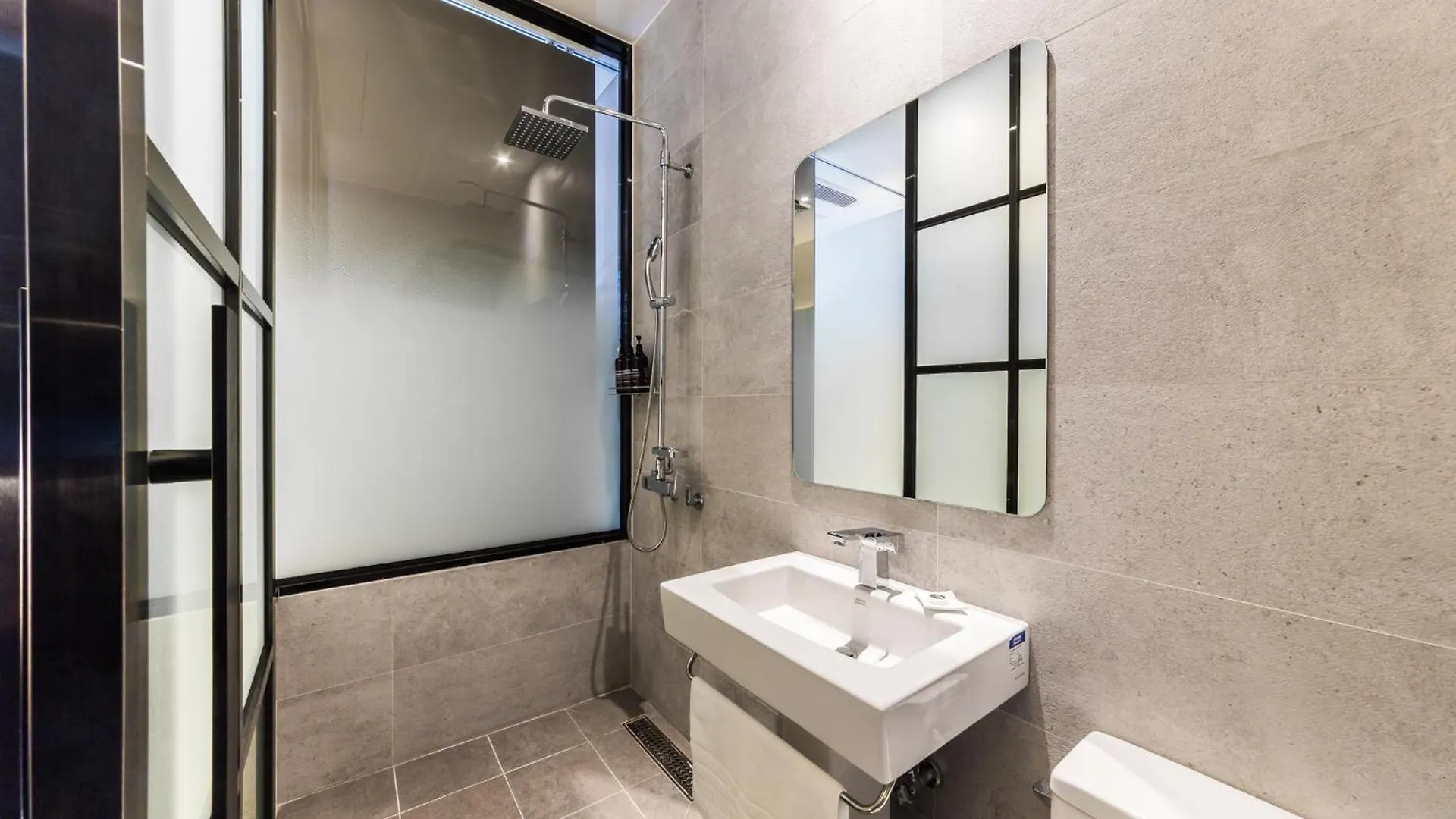H Avenue Hotel Gwangalli Branch Busan 2*,